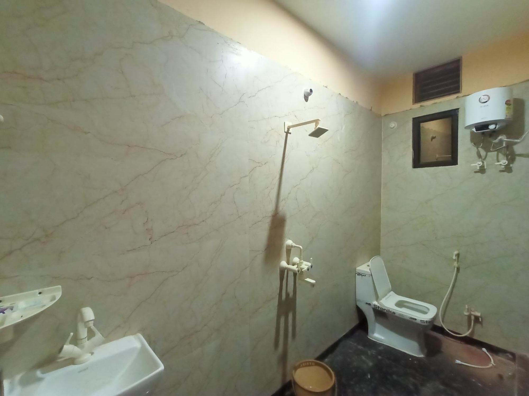 Shri Janki Vatika Hotel Vrindavan Exterior photo